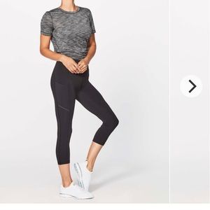 Lululemon speed up crop 21”